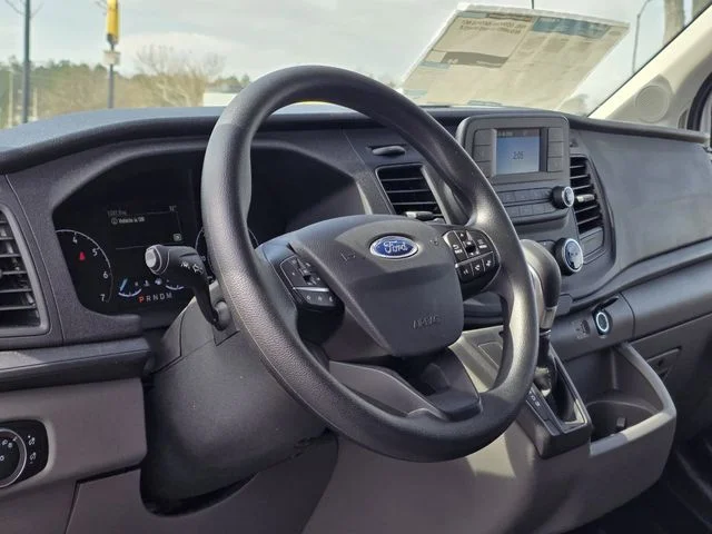 New 2025 Oxford White Ford Cutaway image 15