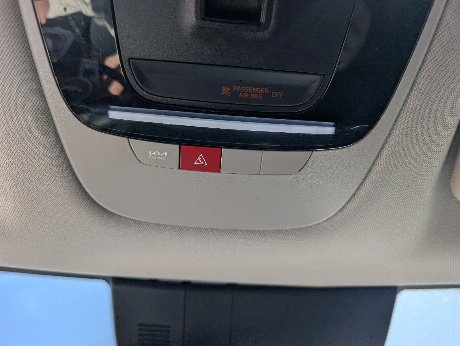 Used 2025 Wolf Gray Kia SX-Prestige image 25