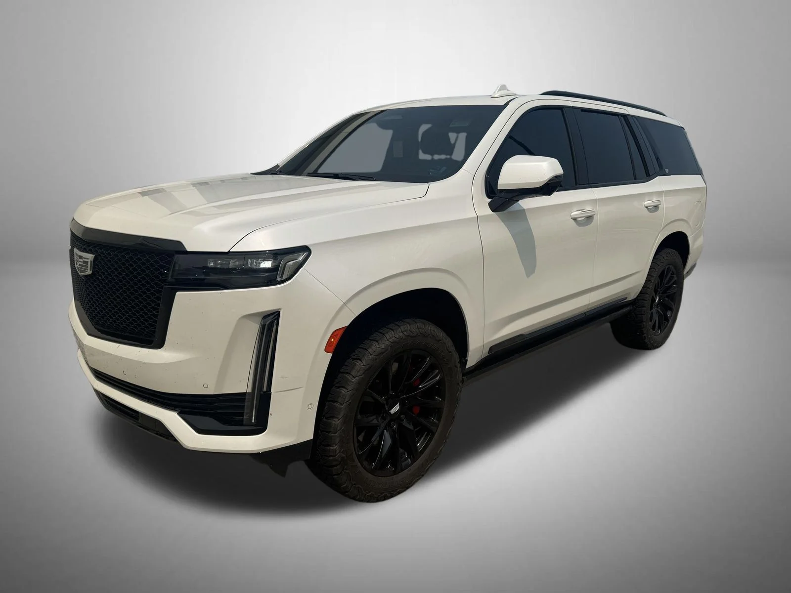 Used 2023 White Cadillac Sport image 2