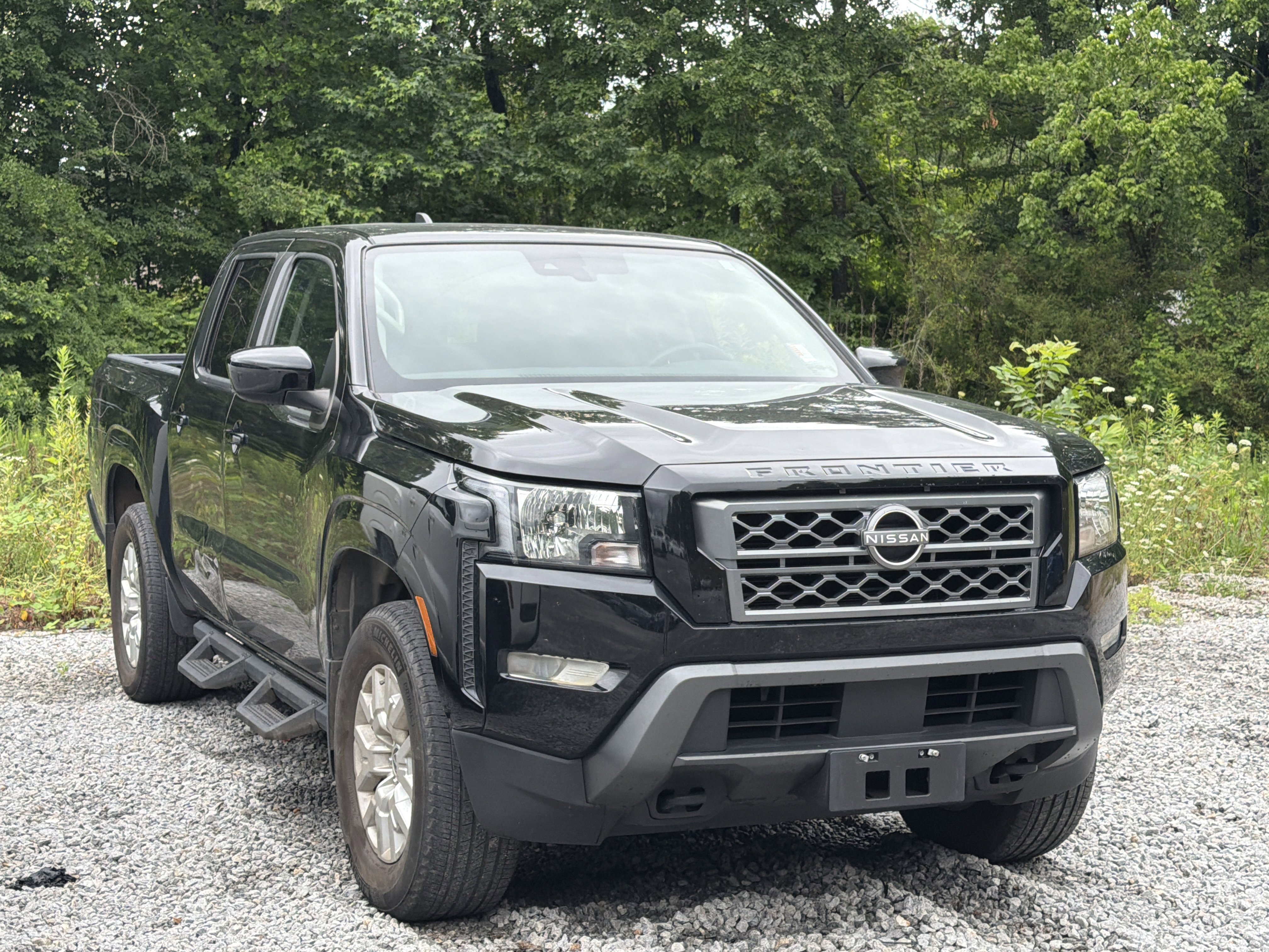 2023 Nissan Frontier SV Crew Cab 4X4 SWB's photo
