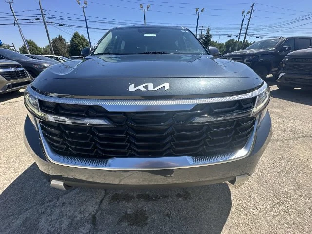Used 2024 Gray Kia S image 33