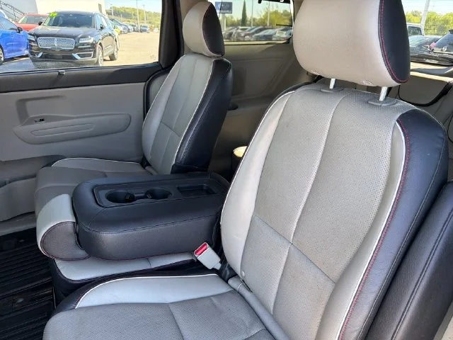 Used 2020 Silver Kia EX image 22