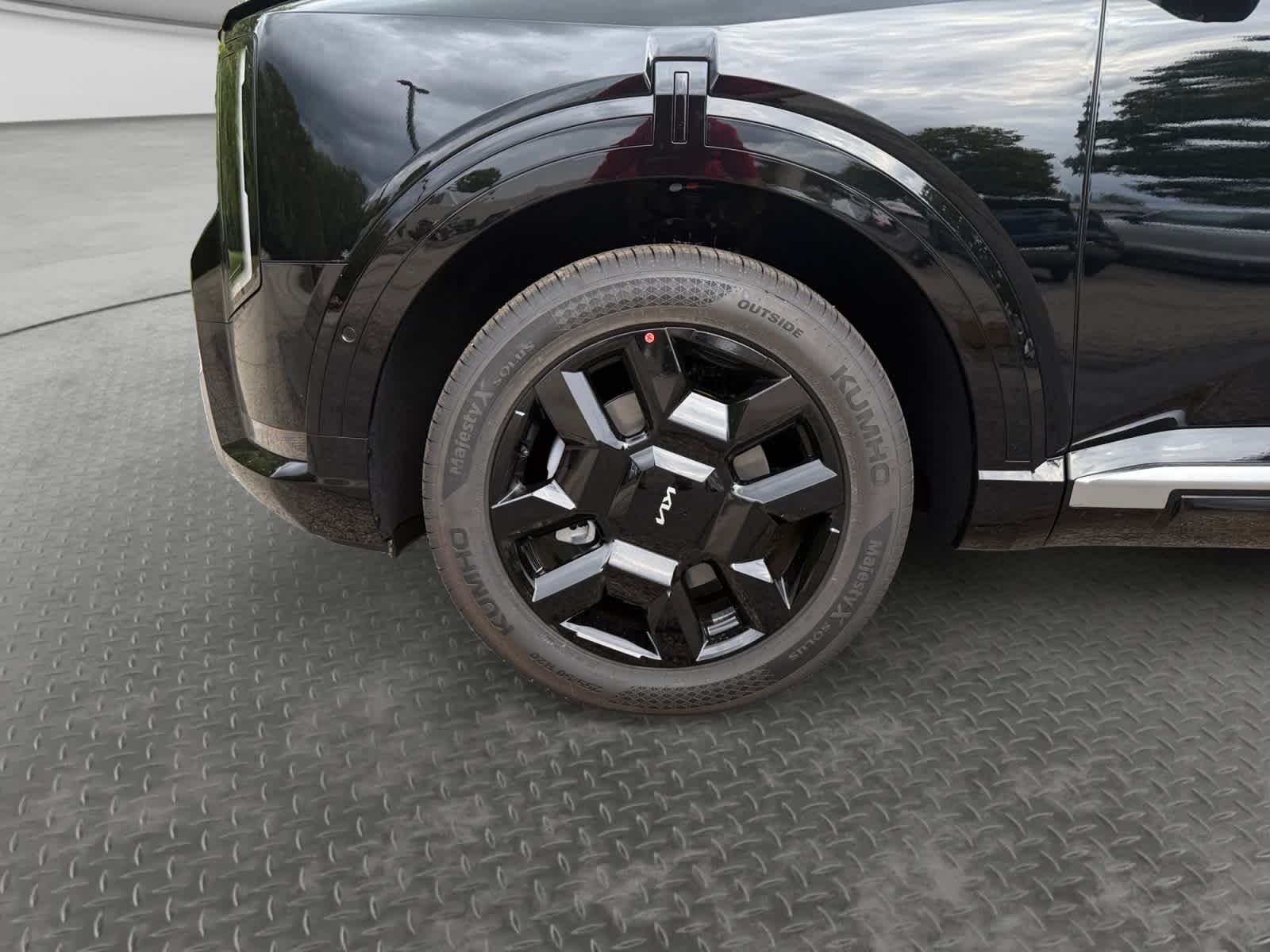 New 2027 Ebony Black Kia SX image 9