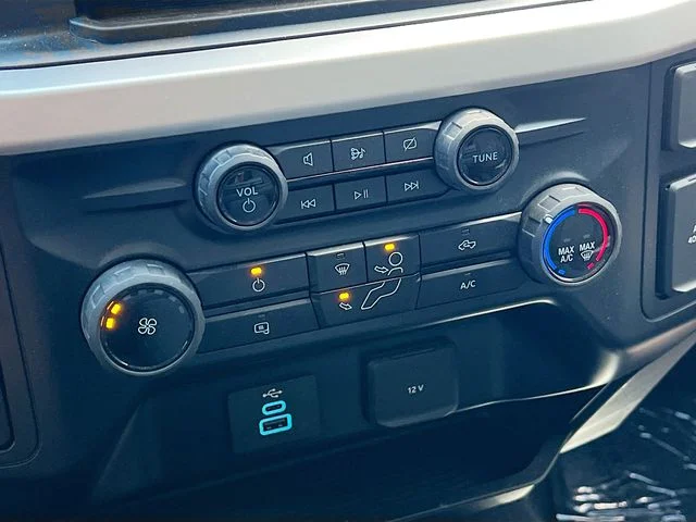 Used 2024 White Ford XL image 18