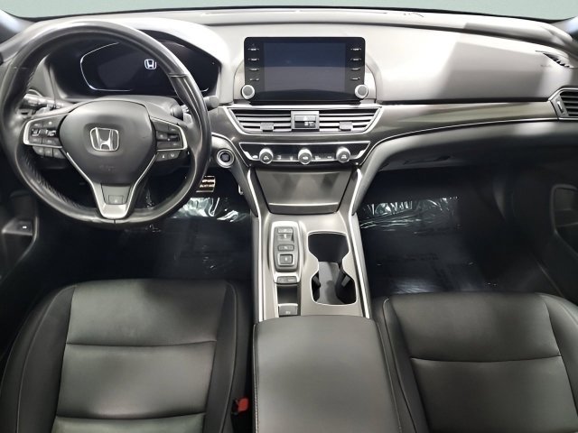 1HGCV2F31NA800613