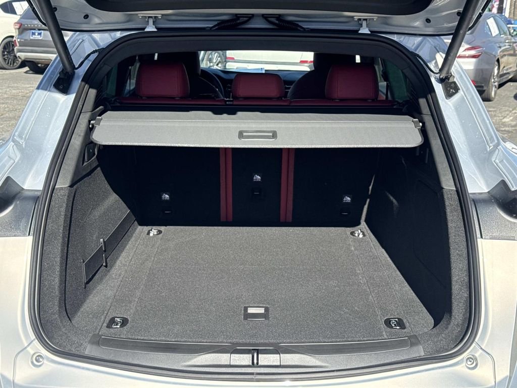 2026 Maserati Grecale Modena V6 - Photo 23