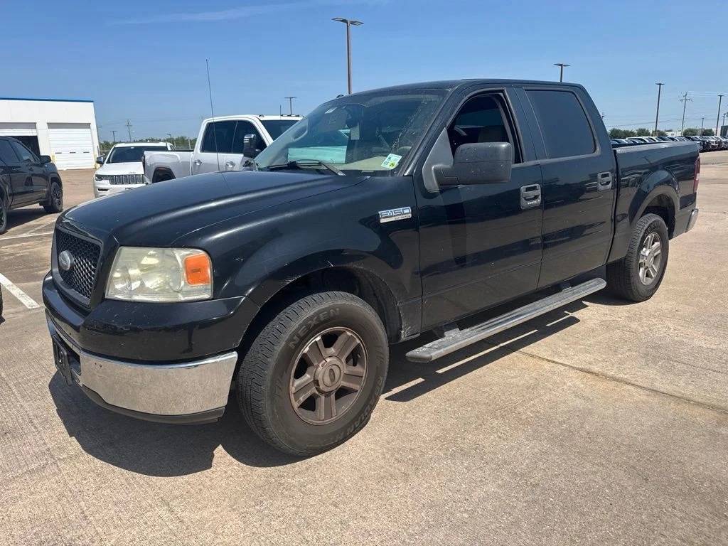 Used 2006  Ford XLT image 1