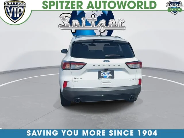 Used 2022 Oxford White Ford SE image 8