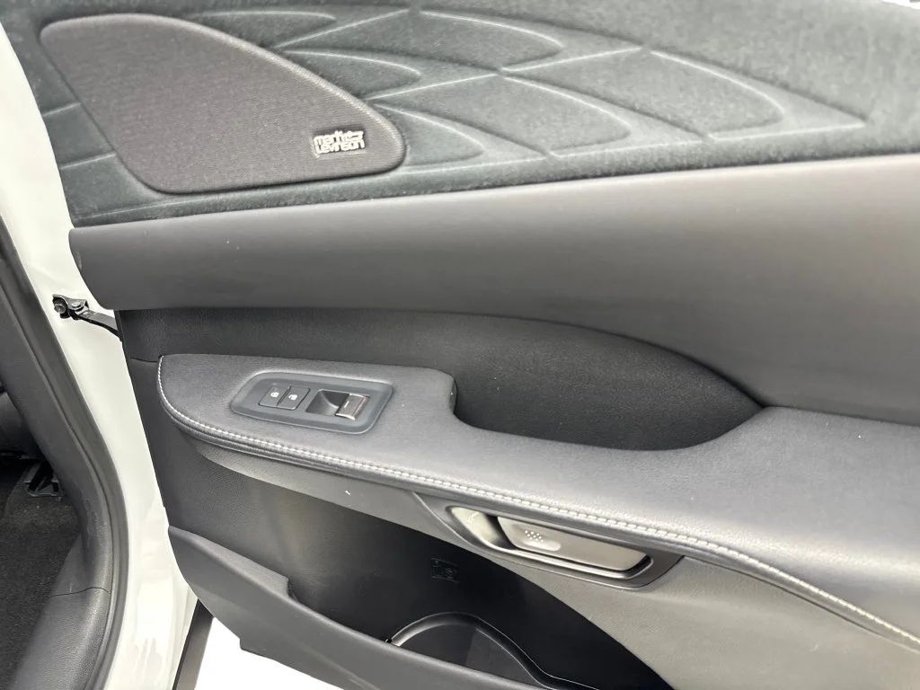 Used 2023 White Lexus 500h F SPORT Performance image 45