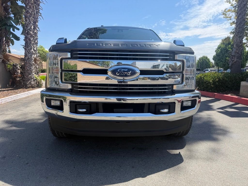 Used 2018 Gray Ford Lariat image 3