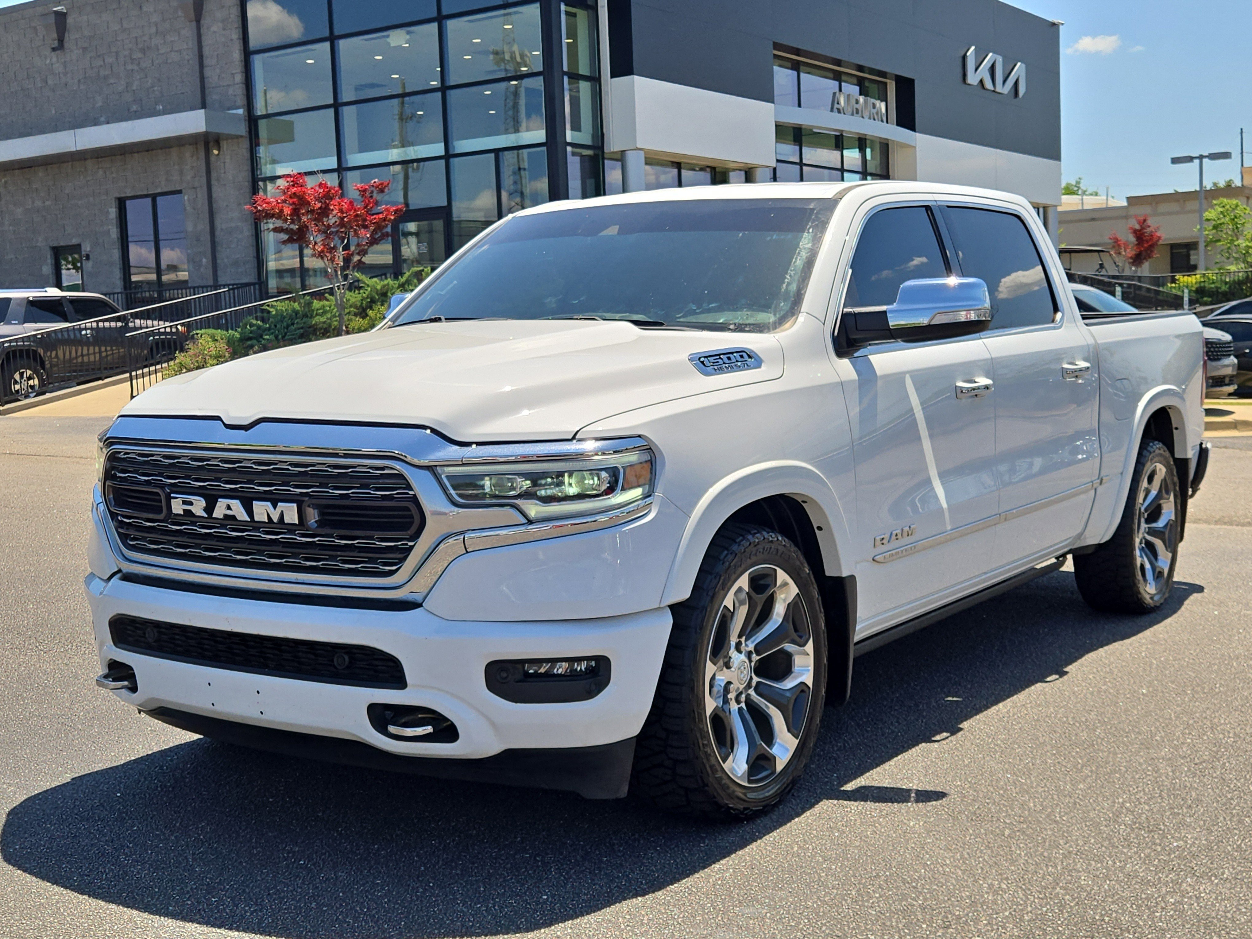 2022 RAM 1500 Limited 4x4 Crew Cab 5'7's photo