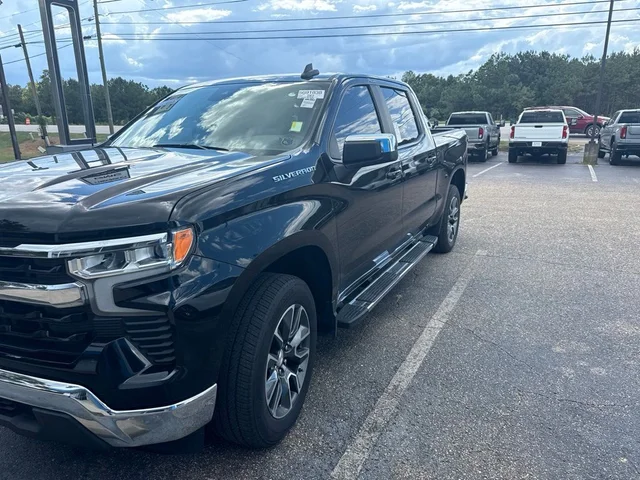 2024 Chevrolet Silverado 1500 LT
