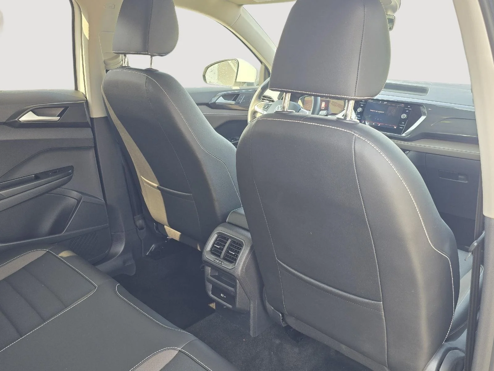 Certified Used 2023 WHITE Volkswagen SEL image 21