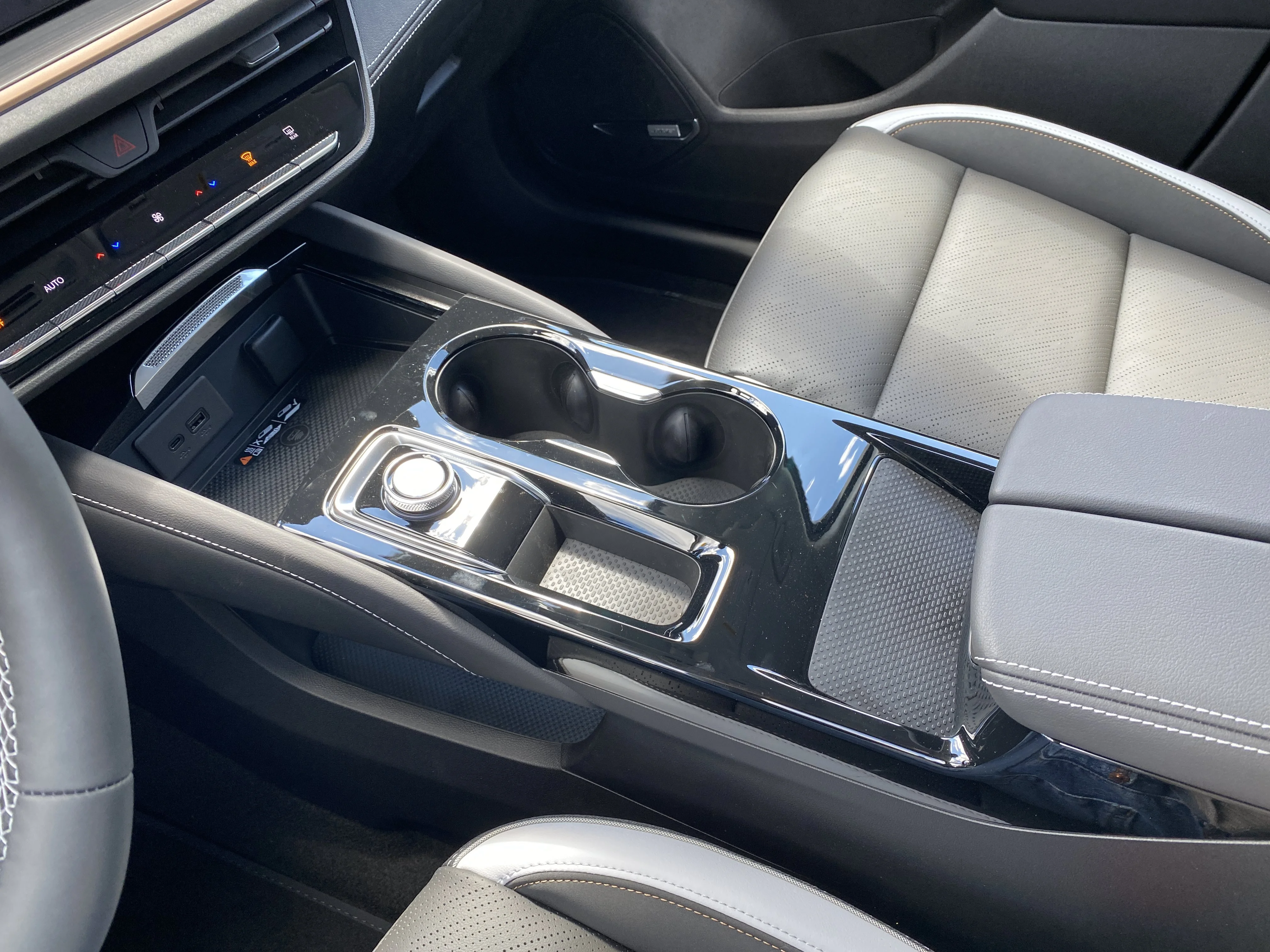New 2026 EBONY TWILIGHT METALLIC Buick Sport Touring image 24