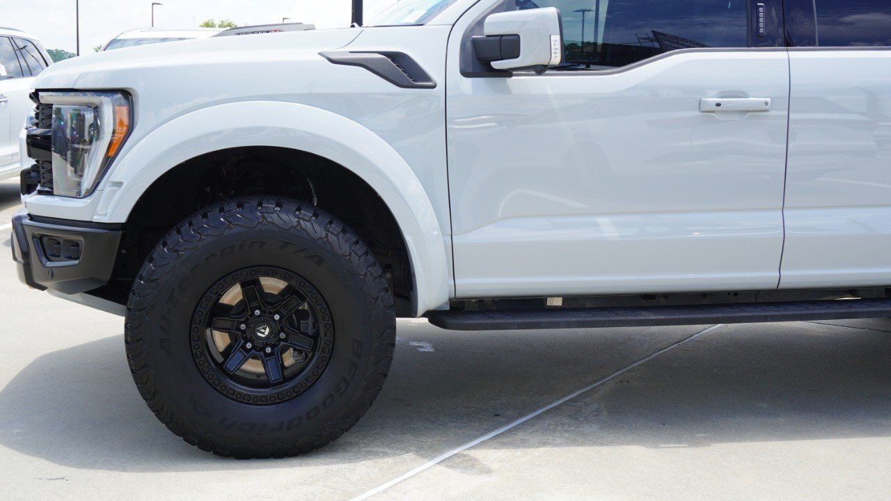 Used 2023 White Ford Raptor image 10