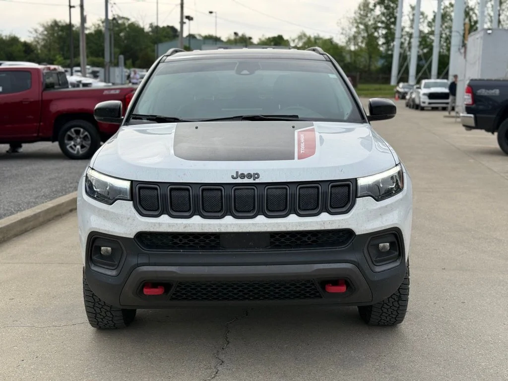 Used 2022 White Jeep Trailhawk image 3