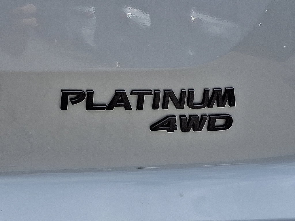 New 2026 Everest White Pearl TriCoat Nissan Platinum image 6