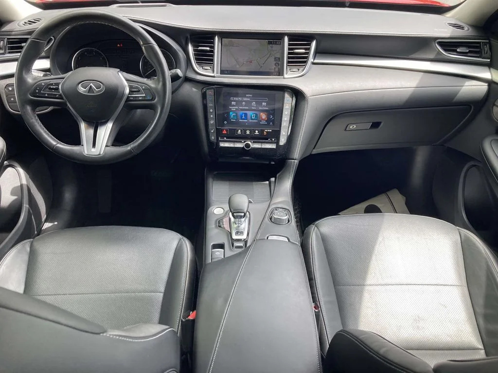 Used 2021 Red INFINITI Sensory image 10