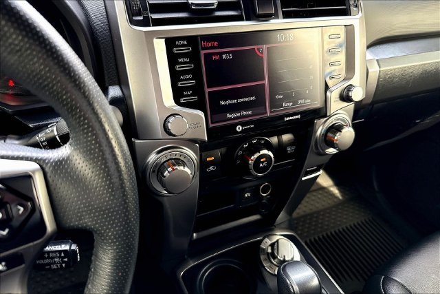 Used 2024  Toyota SR5 image 11