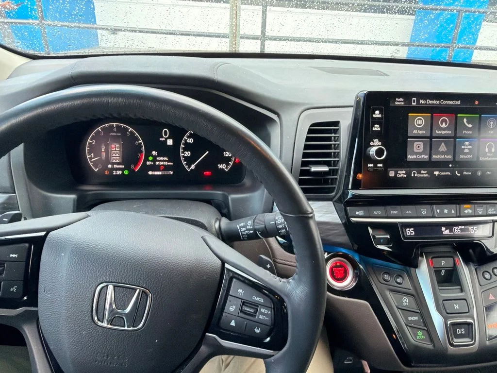 Used 2025 Platinum White Pearl Honda Elite image 7