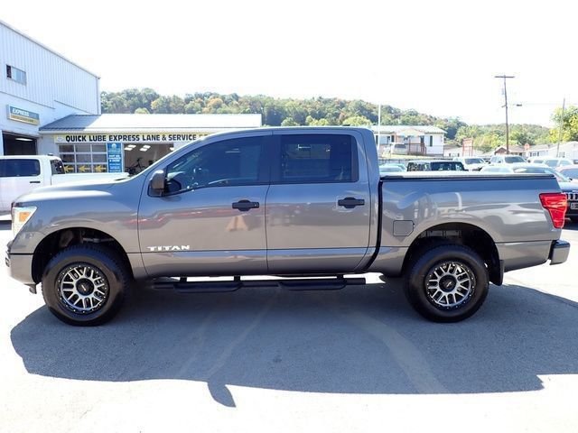 Used 2024 Gray Nissan SV image 2