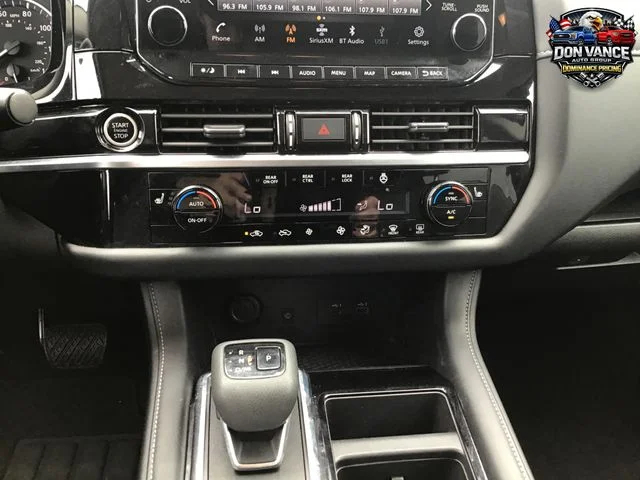 Used 2024 White Nissan SL image 18