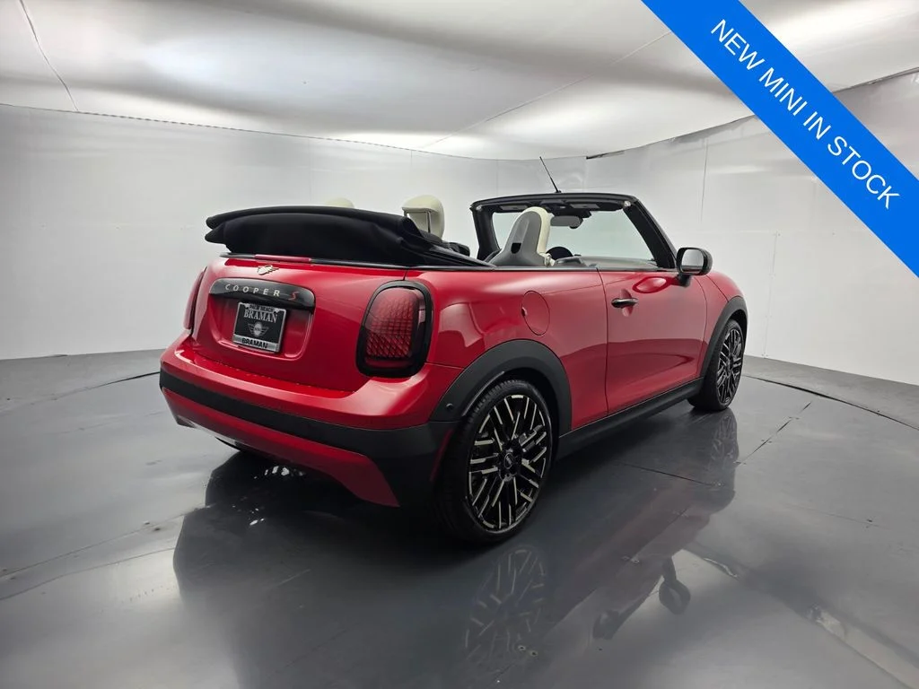 New 2026 Red MINI Signature Plus image 4