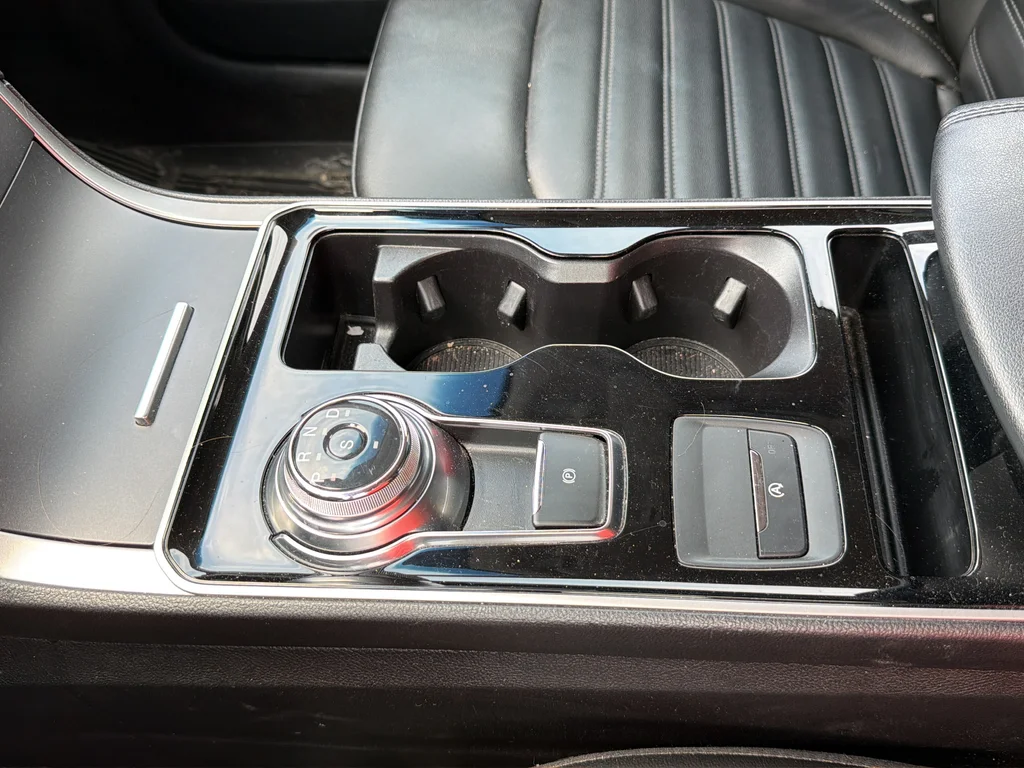 Used 2020 Gray Ford SEL image 20