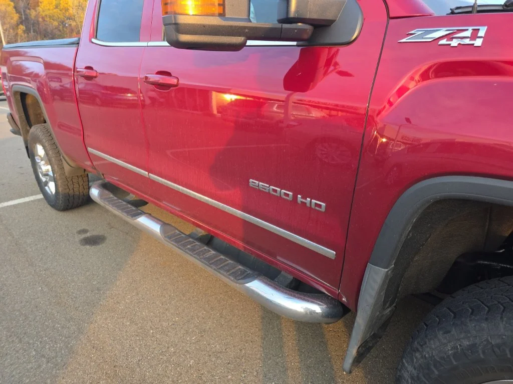 Used 2018 RED QUARTZ TINTCOAT GMC SLE image 5
