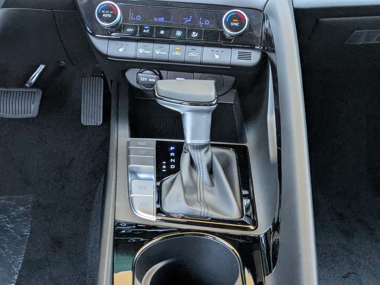 New 2025 Serenity White Hyundai SEL Convenience image 40