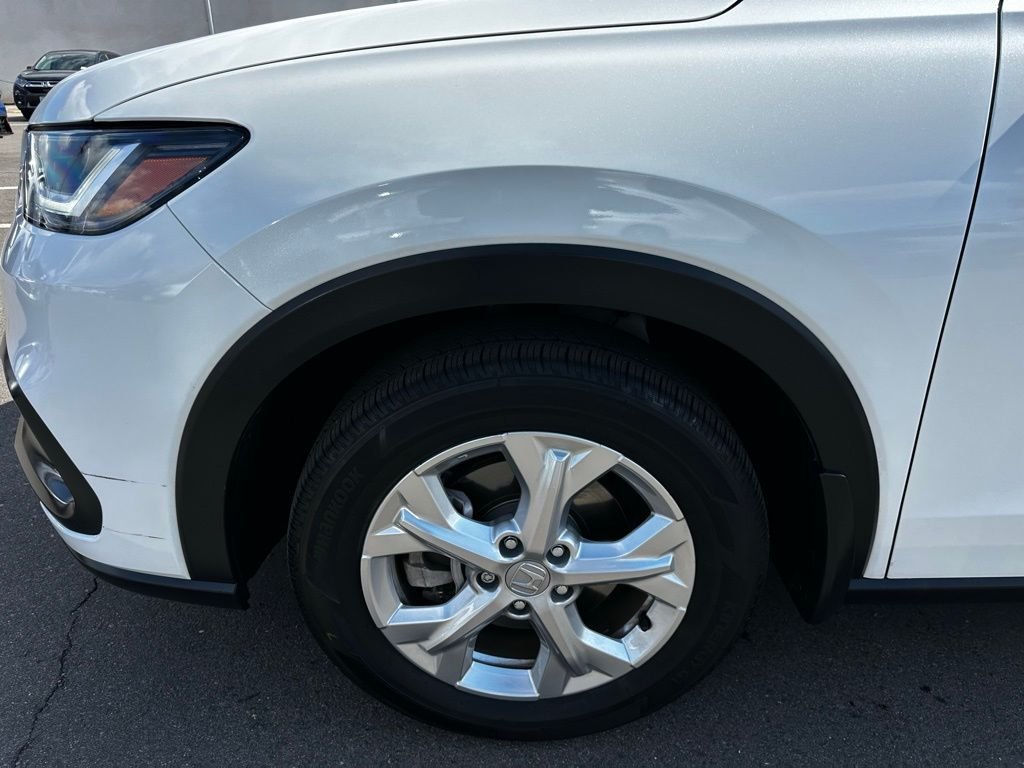 Used 2024  Honda LX image 8