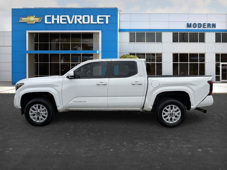 Used 2024 Ice Toyota SR5 image 2