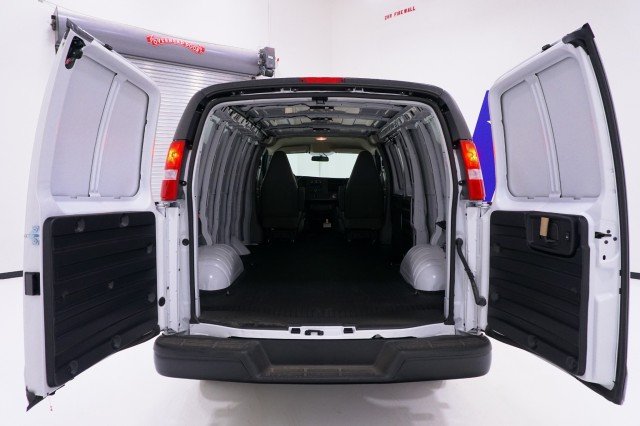 New 2026 Summit White GMC Work Van image 8