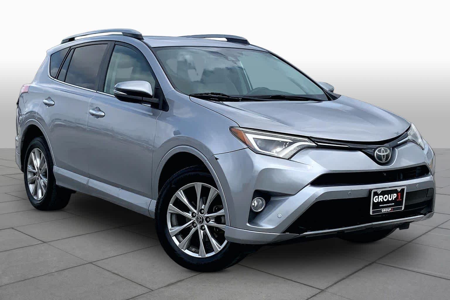 Used 2017 Silver Sky Metallic Toyota Platinum image 3