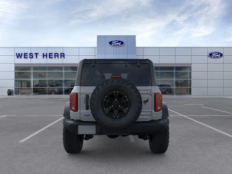 New 2026 Avalanche Gray Ford Badlands® image 5