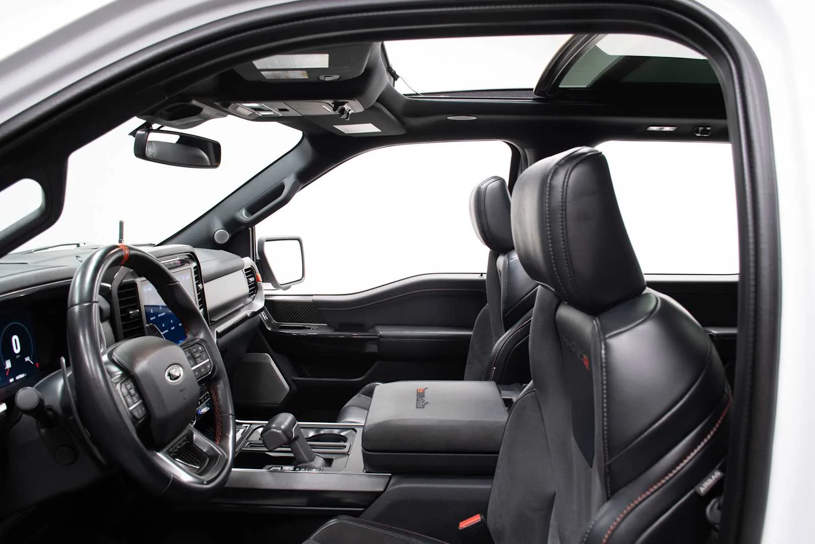 2023 Ford F-150 Raptor - Photo 12