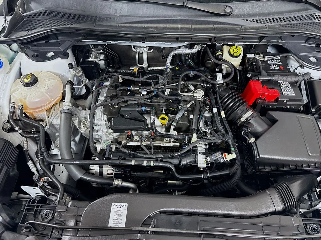 Used 2022 Oxford White Ford SE image 29