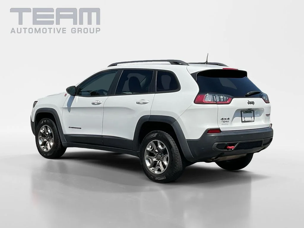 Used 2019 White Jeep Trailhawk image 5