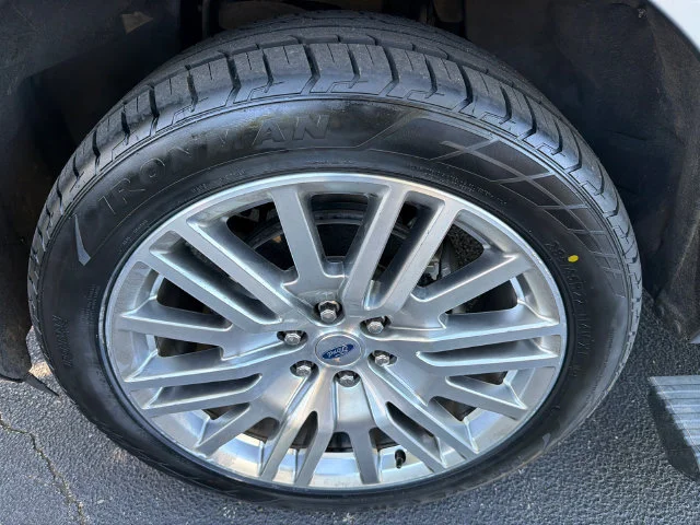 Used 2024 Silver Ford Limited image 11