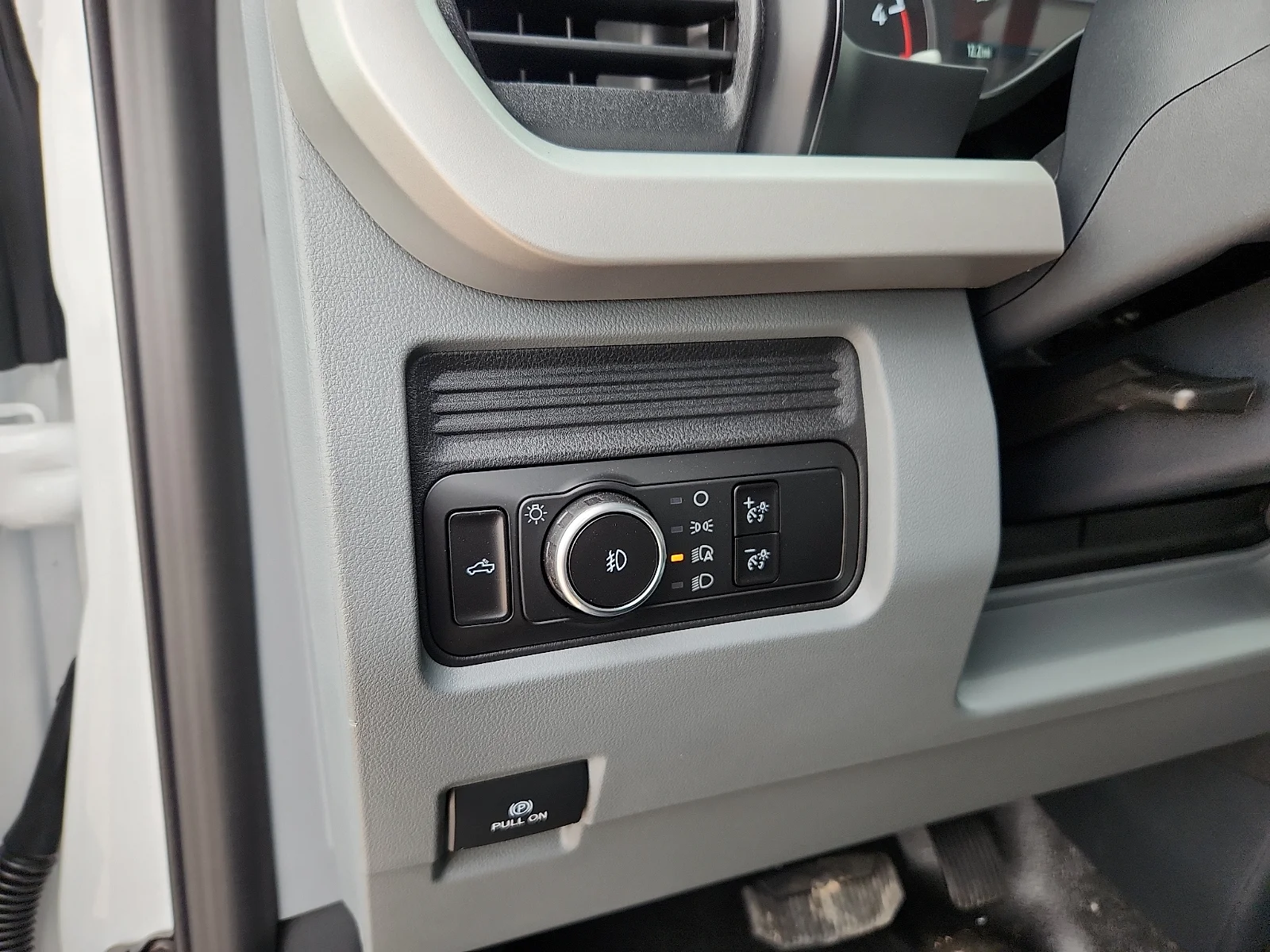 New 2026 Oxford White Ford F-250® XL image 16