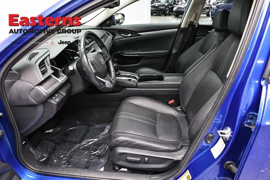 Used 2017 Blue Honda Touring image 11