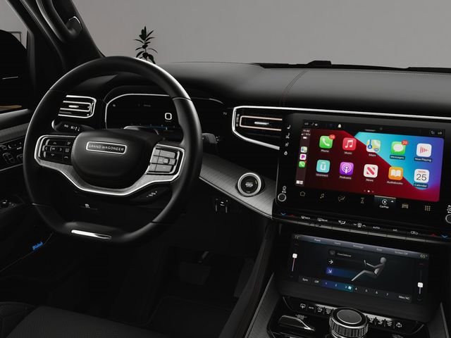 2025 Jeep Grand Wagoneer Series III - Photo 18