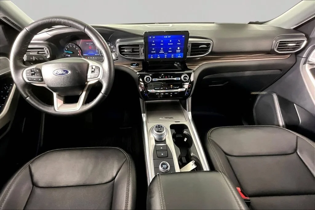 Certified Used 2023 Silver Ford Limited image 7