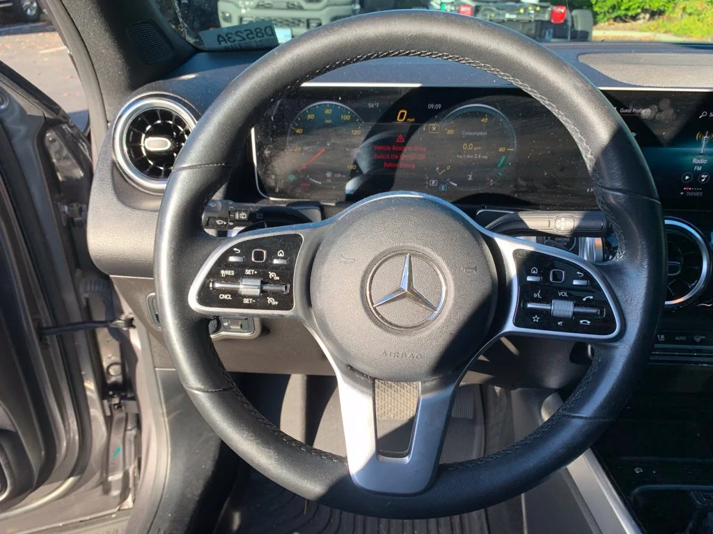 Used 2021 Gray Mercedes-Benz GLB 250 image 13