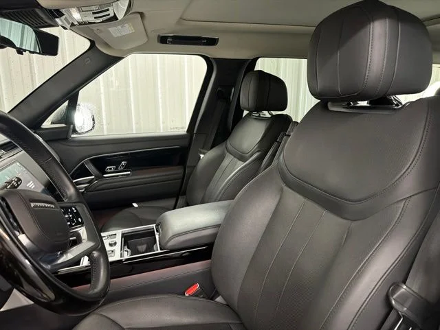 Used 2023 Santorini Black Metallic Land Rover Autobiography image 9