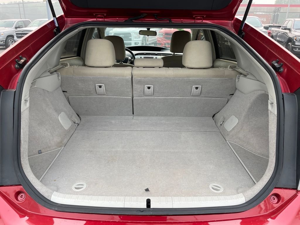 Used 2015 Barcelona Red Metallic Toyota One image 12