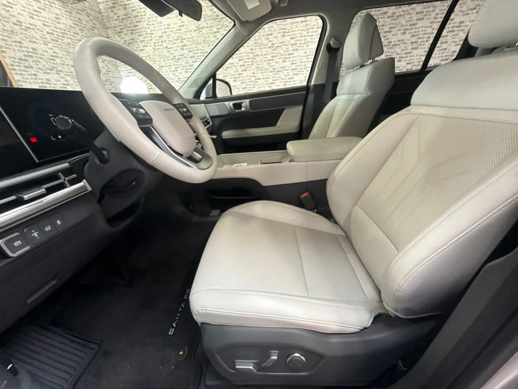 New 2027 Shimmering Silver Hyundai SEL image 24