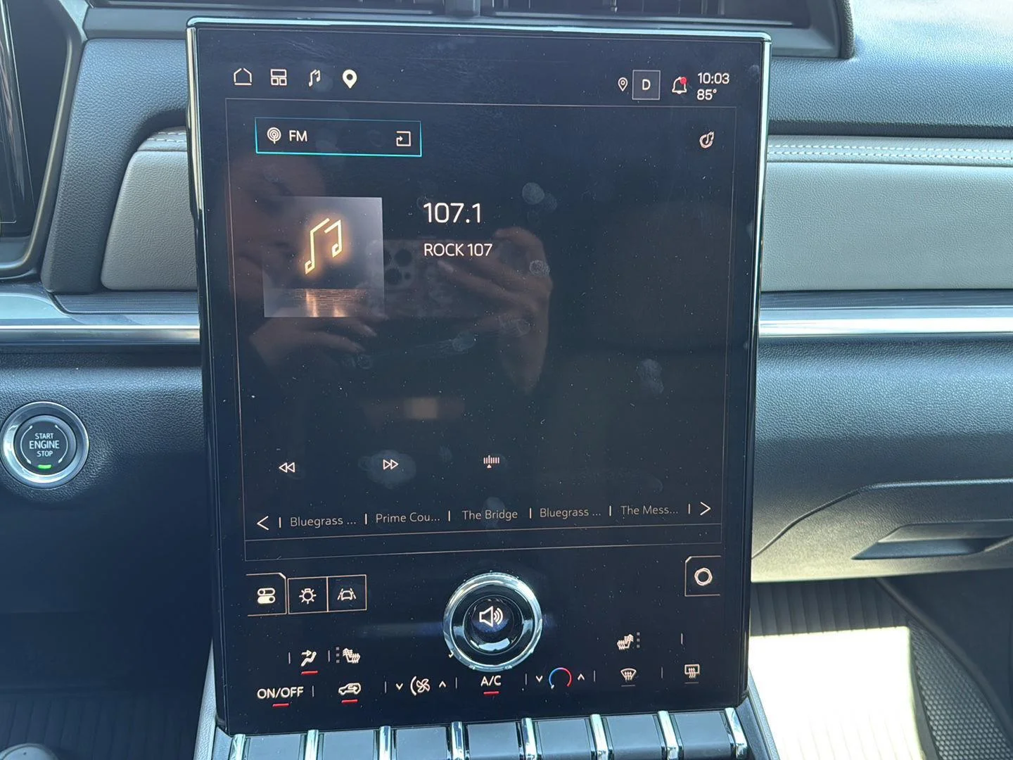 Used 2026 Riverstone Metallic GMC FWD Elevation image 26