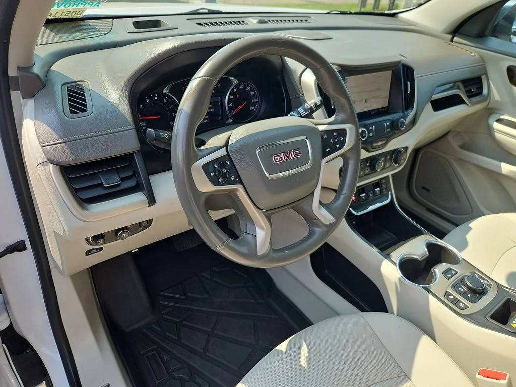Used 2020 White Frost Tricoat GMC Denali image 13