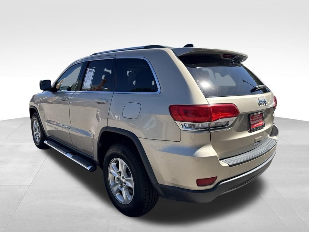 Used 2014 Beige Jeep Laredo image 3